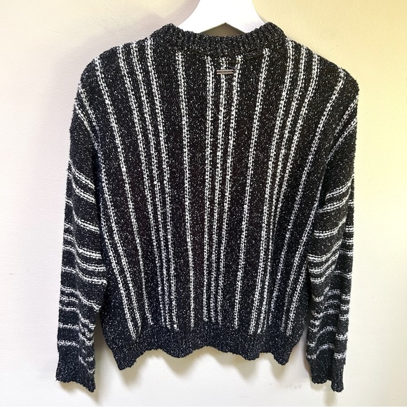 Billabong ~ new ~Black Yeah Bouy Long Sleeve Striped Lace- Up Sweater in Small - Picture 8 of 11